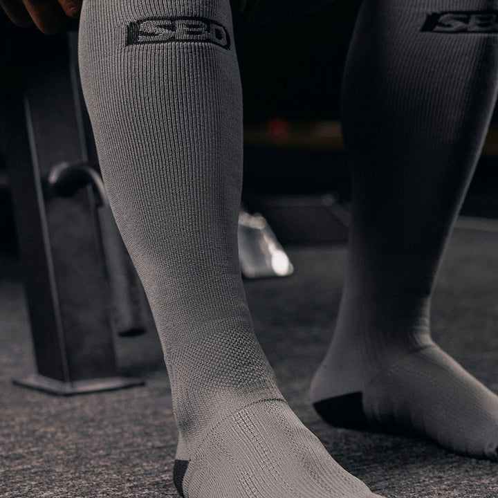 Forge Deadlift Socks - Grey